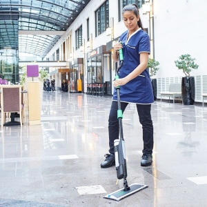 Unger erGo! Clean - Ultra-Fast Floor Cleaning Tool in Use