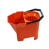 SYR Bulldog Bucket Red